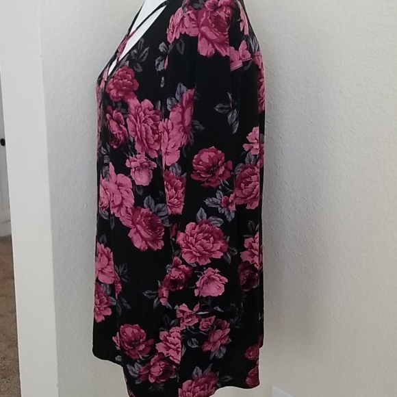 TORRID WOMEN'S FLORAL TOP - Picture 4 of 13